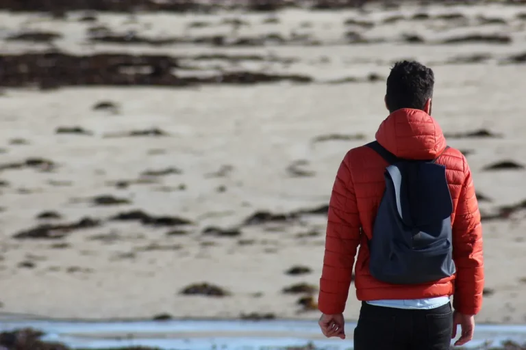 Digital Nomad’s Backpack Nightmares: 3 Silent Gear Killers & How to Outsmart Them